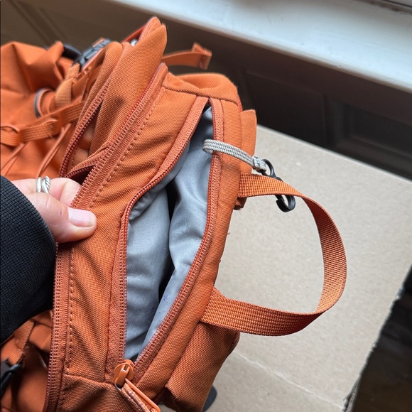 Fjallraven Orange and Gray Backpackfjallraven Skule backpack 20L - Picture 7 of 7